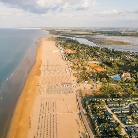 Modern Beachside Flat - Beahost Appartamento Bibione